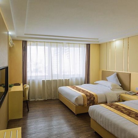 Beiguo Zhichun Business Hotel Manzhouli Zewnętrze zdjęcie